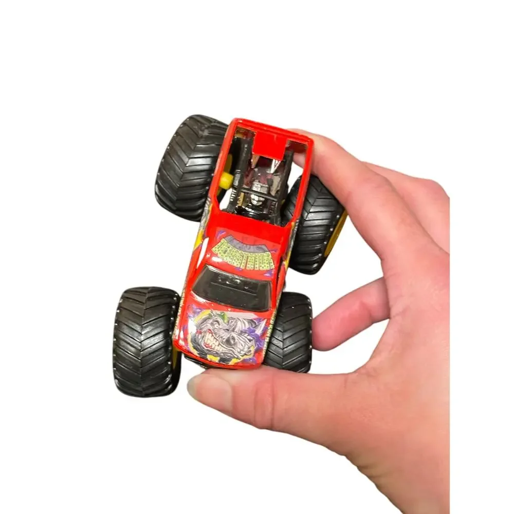 Hot Wheels Monster Jam Devastator Truck